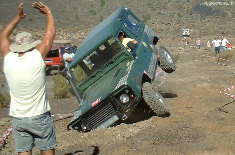 Land Rover trial 4x4